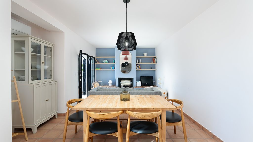 Vila Ramalhete W/ 3 BDR & Balcony by LovelyStay