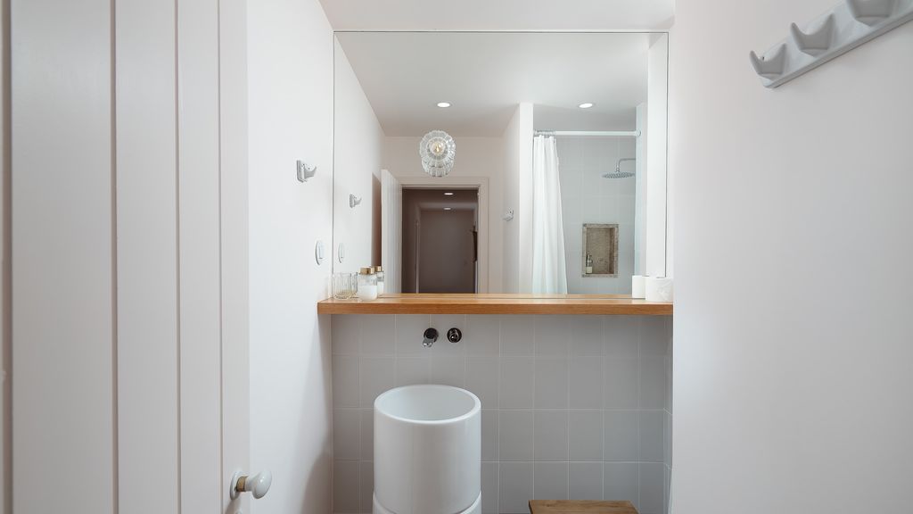 Vila Ramalhete W/ 3 BDR & Balcony by LovelyStay