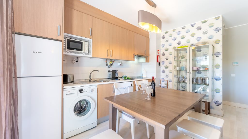 Serene Ocean 1 BDR Apartment W/Patio by LovelyStay