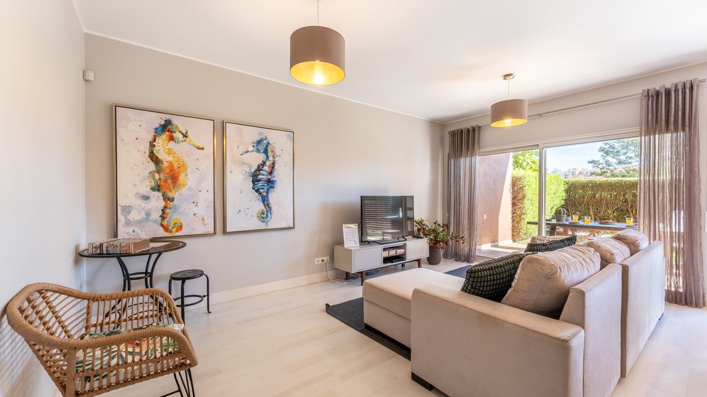 Serene Ocean 1 BDR Apartment W/Patio by LovelyStay