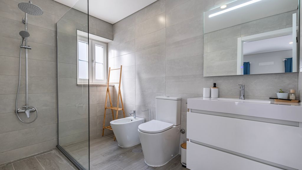 Belém Charming 2BDR House by LovelyStay
