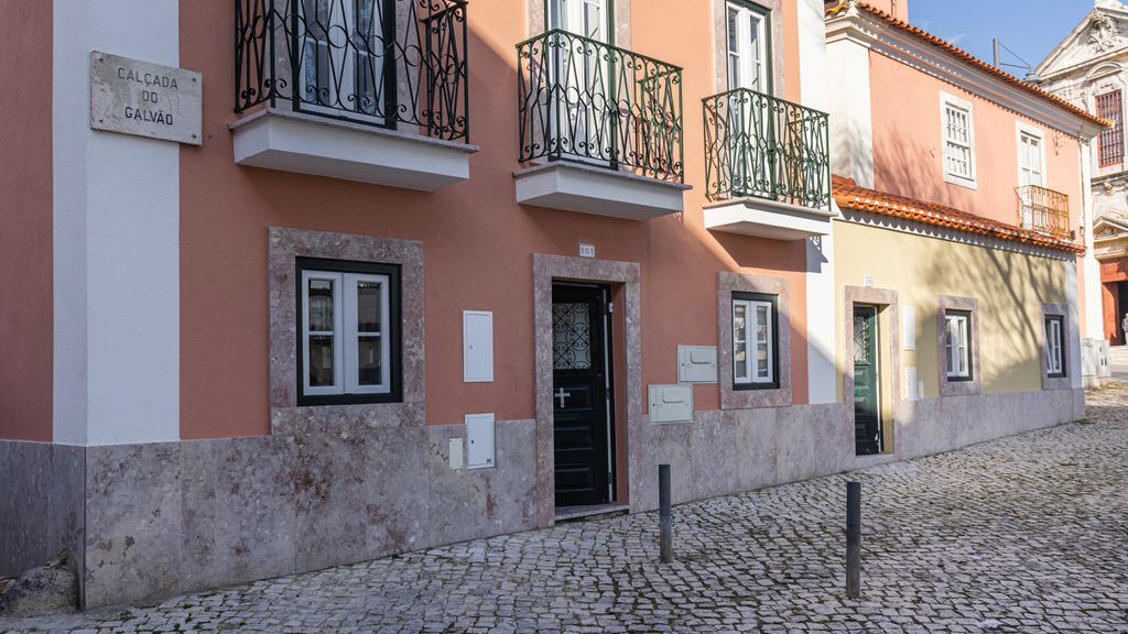 Belém Charming 2BDR House by LovelyStay