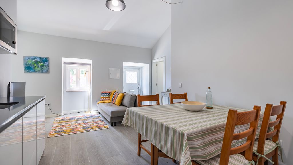 Belém Unique 1BDR House by LovelyStay