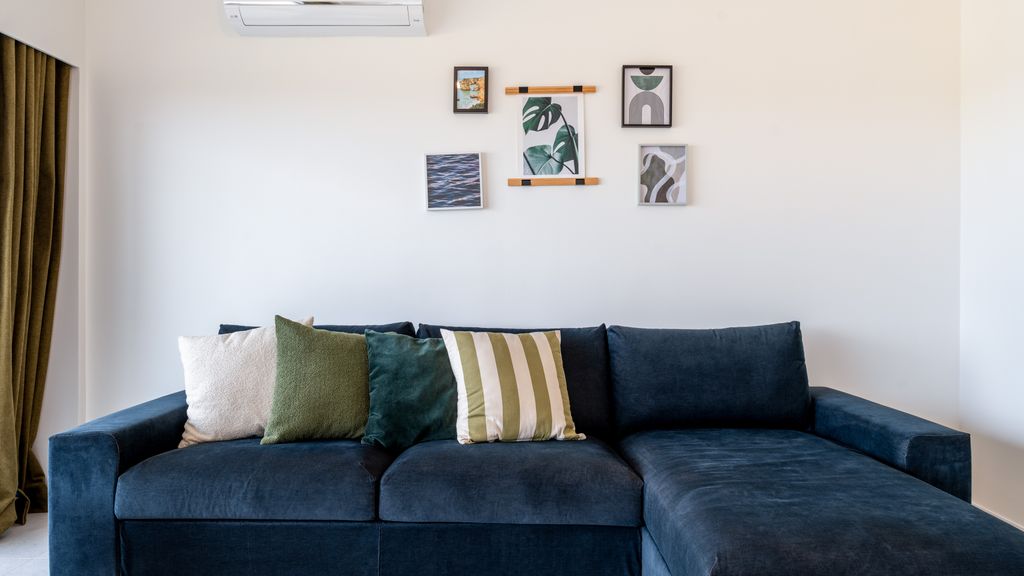 Tasteful 1 BDR Flat W/Balcony & Pool by LovelyStay