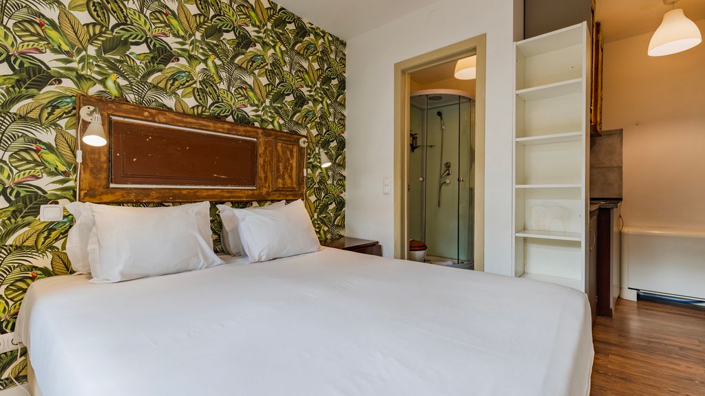 The Indy House | Room 101 by LovelyStay