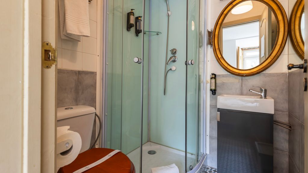 The Indy House | Room 101 by LovelyStay