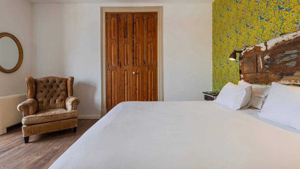The Indy House | Room 404 by LovelyStay
