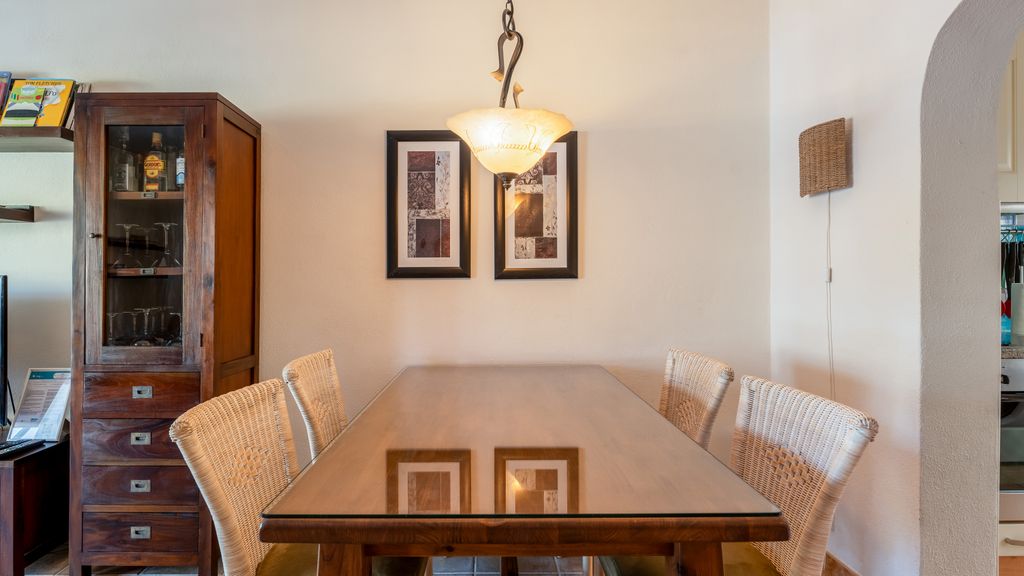 Bright & Spacious 2BR W/Balcony in Vale do Lobo by LovelyStay