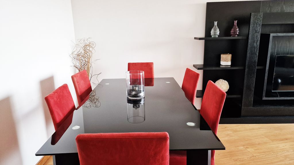 Azenha Apartment by LovelyStay
