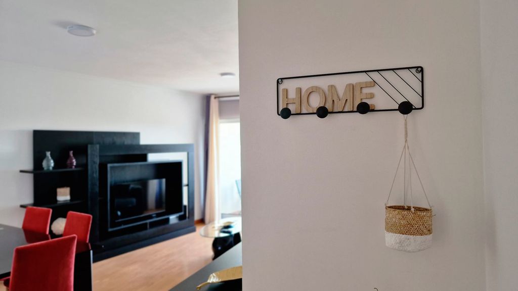Azenha Apartment by LovelyStay
