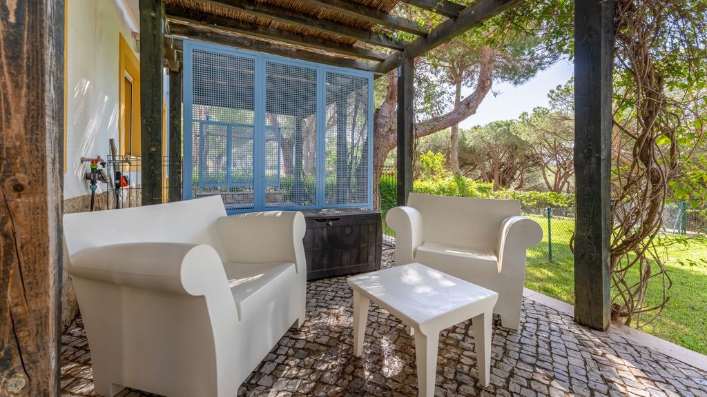 2 BDR House W/Terrace in Praia Verde by LovelyStay