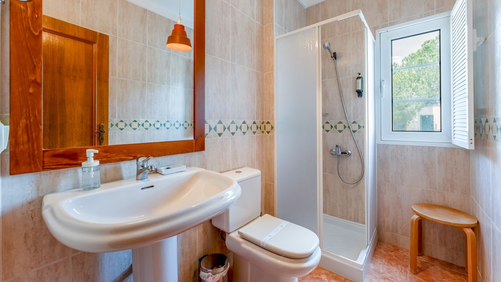 2 BDR House W/Terrace in Praia Verde by LovelyStay