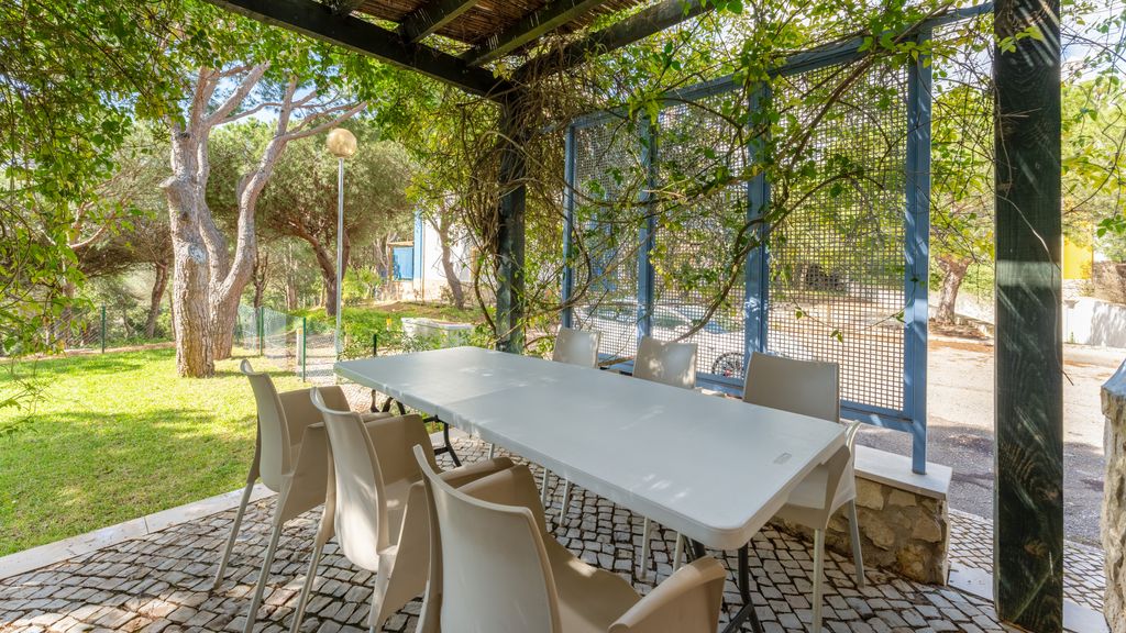 2 BDR House W/Terrace in Praia Verde by LovelyStay