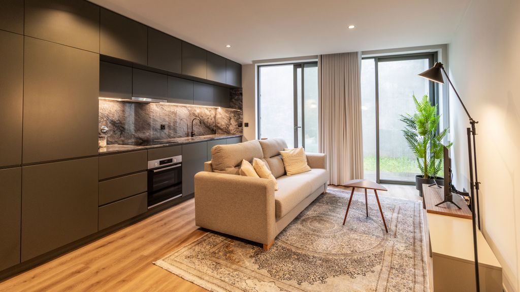 RUAH F - Fantastic Flat by LovelyStay
