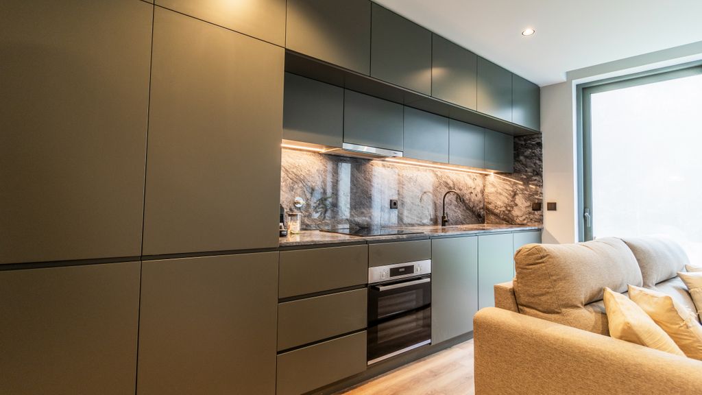 RUAH F - Fantastic Flat by LovelyStay