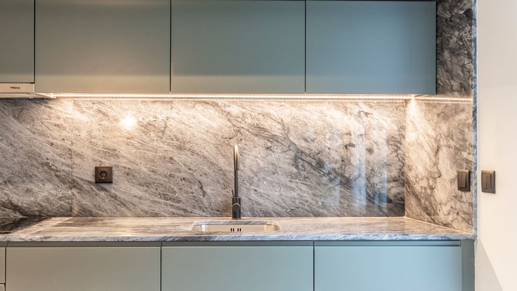 RUAH F - Fantastic Flat by LovelyStay