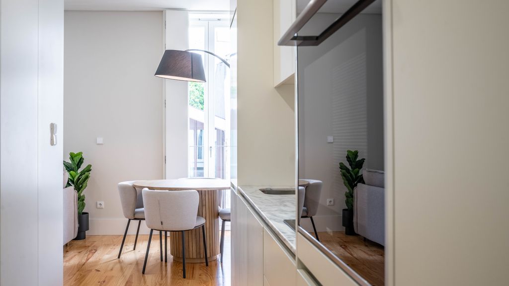 Formosa Studio w/ Balcony by LovelyStay
