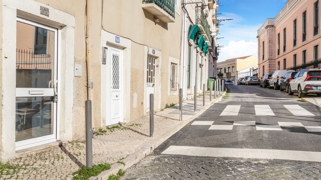 1BDR Cozy Flat in Heart of Lisbon by LovelyStay