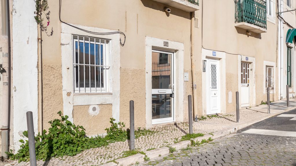 1BDR Cozy Flat in Heart of Lisbon by LovelyStay