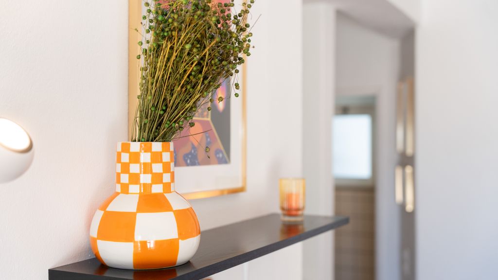 Sweet 1 BDR Apartment W/ Balcony by LovelyStay