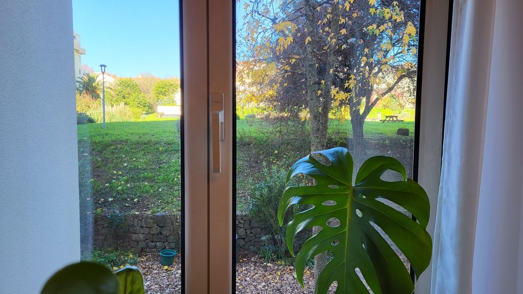 Furnished 2BDR Flat in Telheiras by LovelyStay