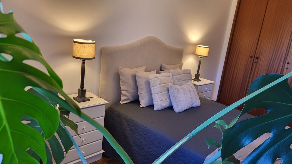Furnished 2BDR Flat in Telheiras by LovelyStay