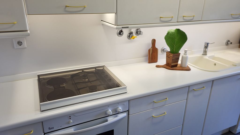 Furnished 2BDR Flat in Telheiras by LovelyStay