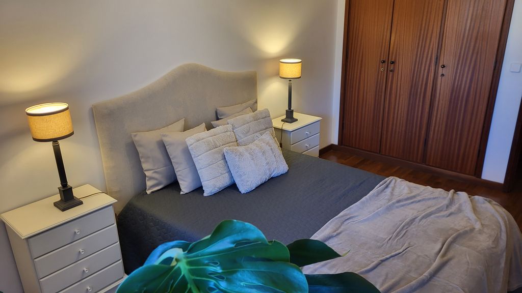 Furnished 2BDR Flat in Telheiras by LovelyStay