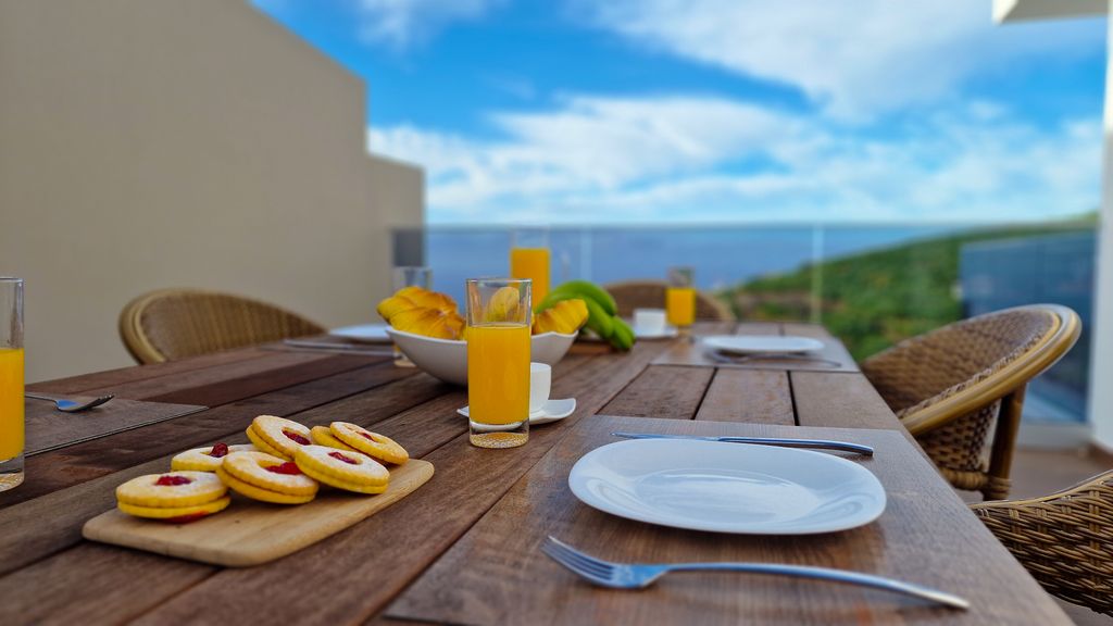 Allure Alannas Villa by LovelyStay