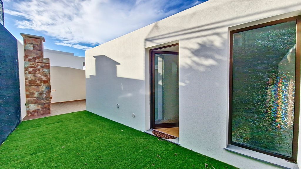 Allure Alannas Villa by LovelyStay