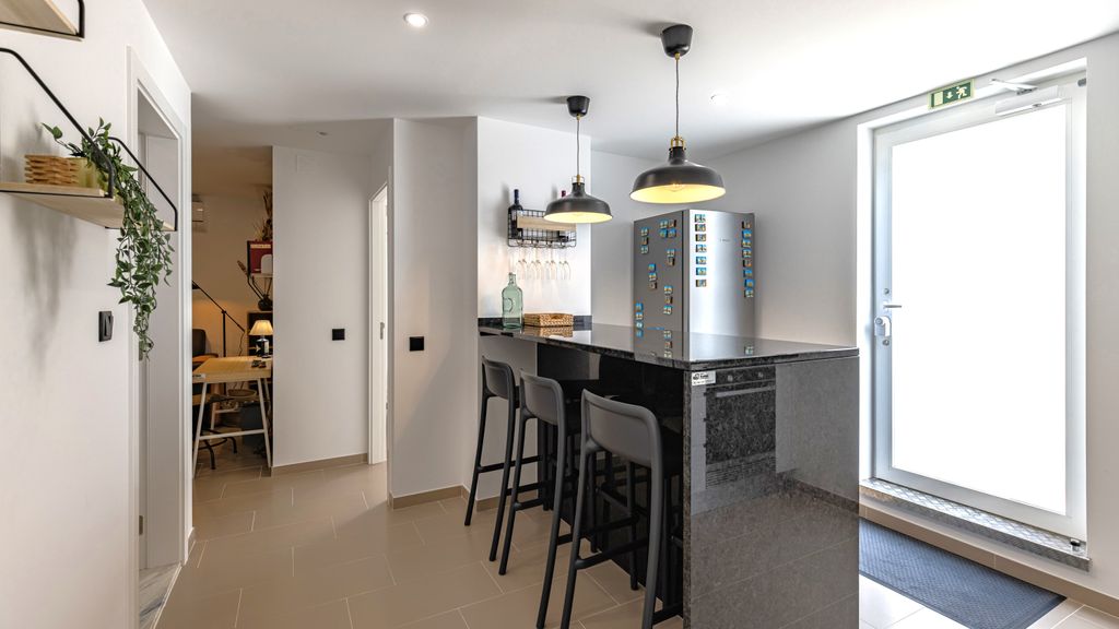 Amazing 3BDR Duplex in Lisbon by LovelyStay