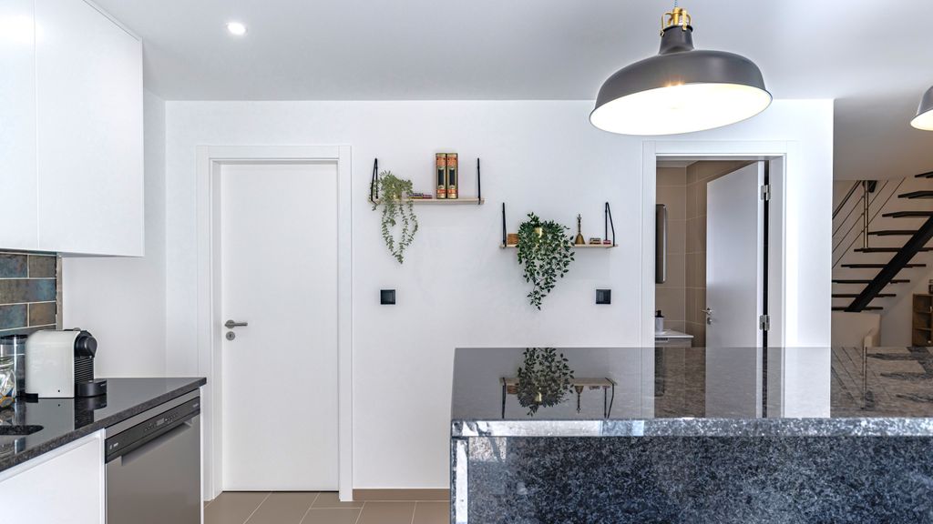 Amazing 3BDR Duplex in Lisbon by LovelyStay