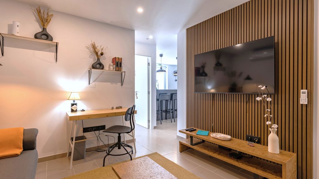 Amazing 3BDR Duplex in Lisbon by LovelyStay