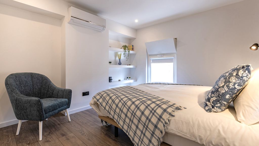 Amazing 3BDR Duplex in Lisbon by LovelyStay