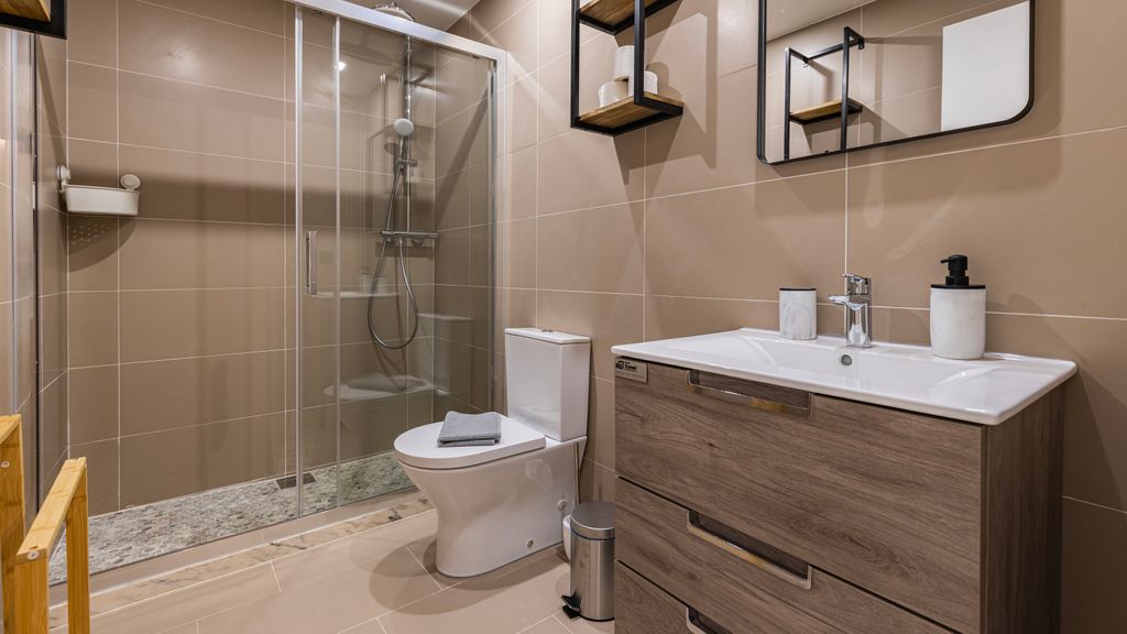 Amazing 3BDR Duplex in Lisbon by LovelyStay