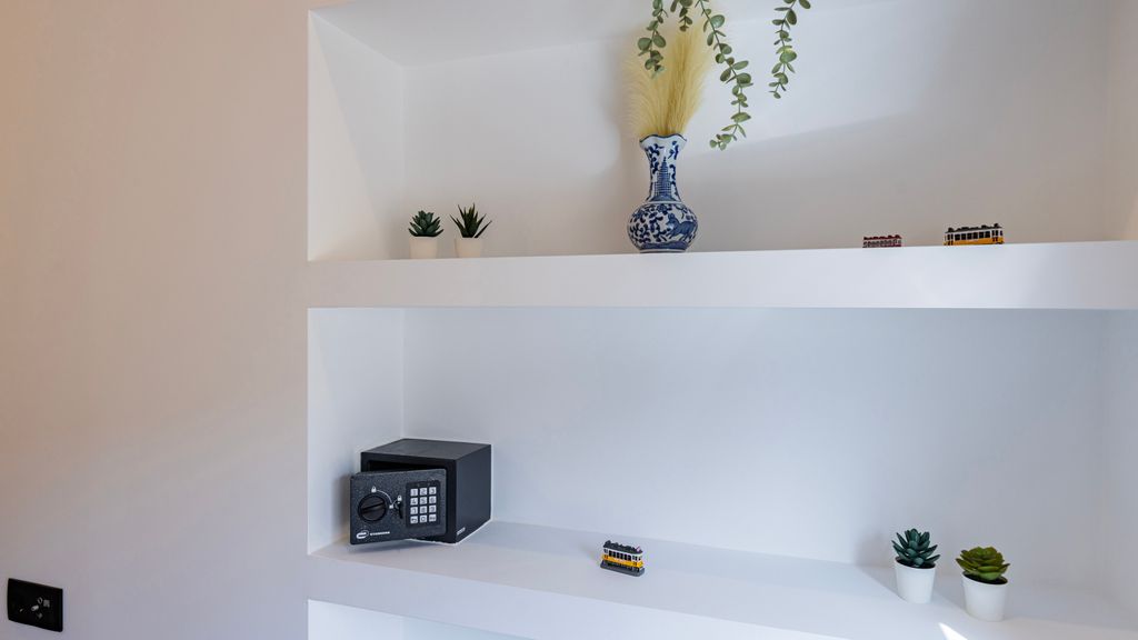 Amazing 3BDR Duplex in Lisbon by LovelyStay