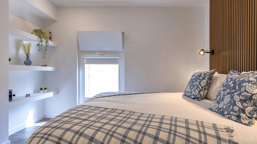 Amazing 3BDR Duplex in Lisbon by LovelyStay