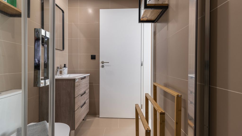 Amazing 3BDR Duplex in Lisbon by LovelyStay