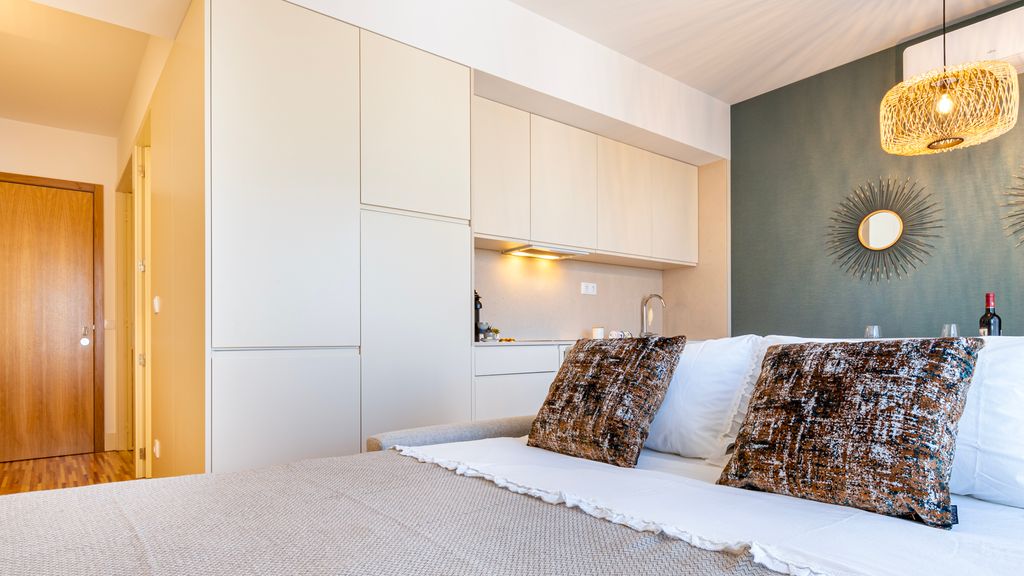 Stylish Poveiros Flat w/ Balcony by LovelyStay