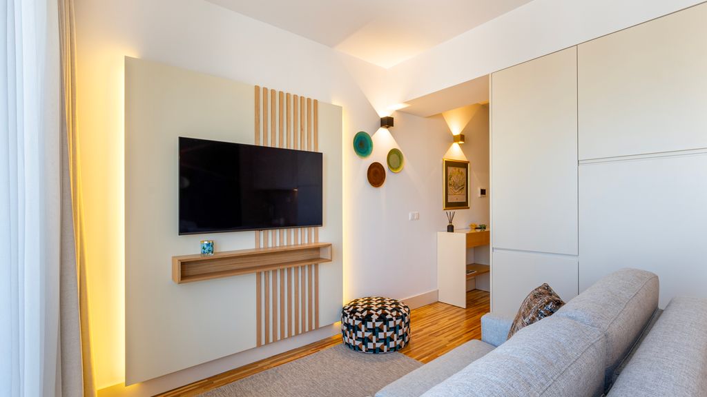 Stylish Poveiros Flat w/ Balcony by LovelyStay