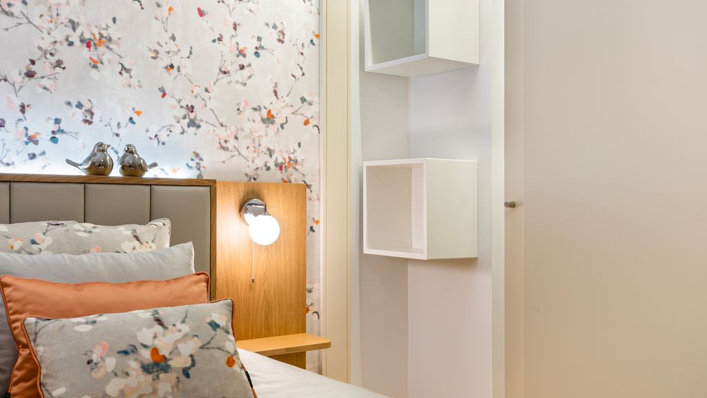 Stylish Poveiros Flat w/ Balcony by LovelyStay