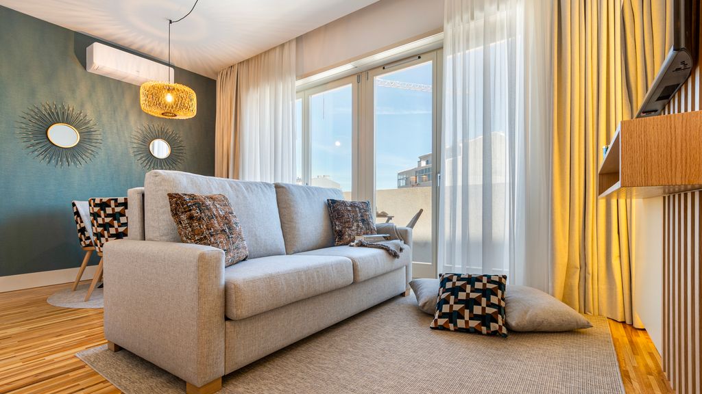 Stylish Poveiros Flat w/ Balcony by LovelyStay