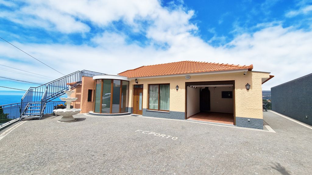 Casa Clementine by LovelyStay