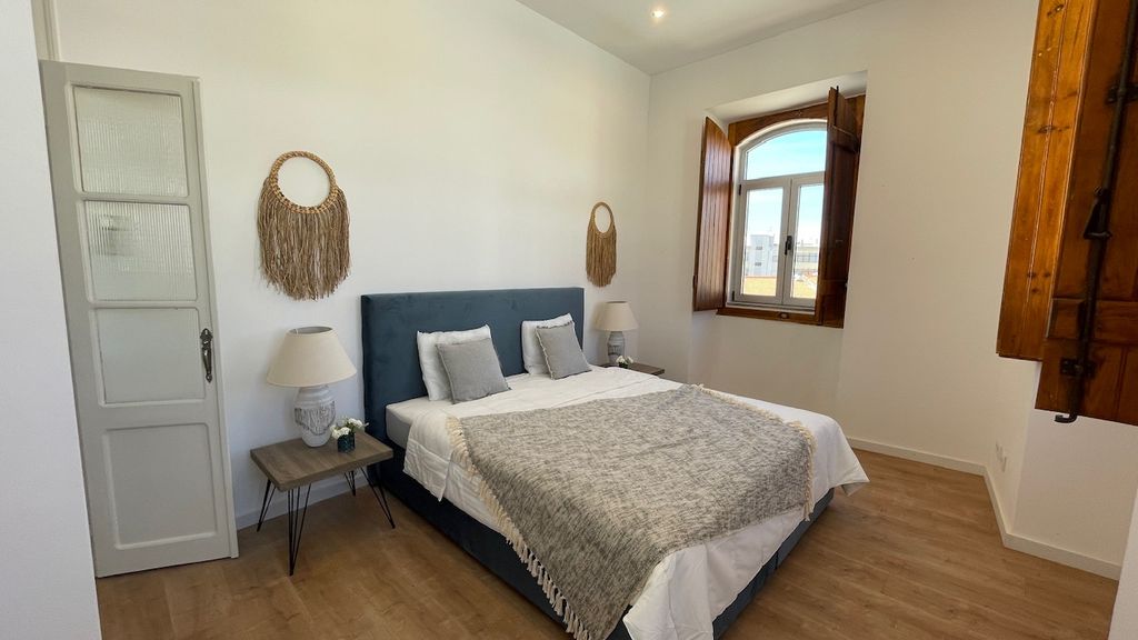 Renovated 3 BDR Duplex With Balcony by LovelyStay
