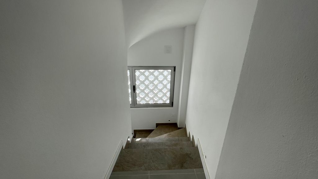 Renovated 3 BDR Duplex With Balcony by LovelyStay