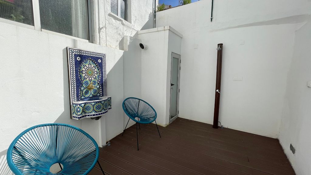 Renovated 3 BDR Duplex With Balcony by LovelyStay