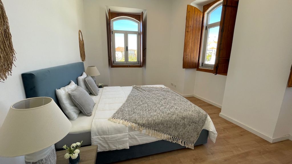 Renovated 3 BDR Duplex With Balcony by LovelyStay