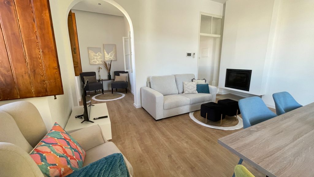 Renovated 3 BDR Duplex With Balcony by LovelyStay