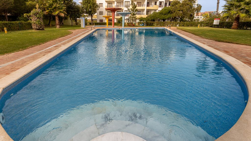 Beachfront 1 BDR Apartment With Pool by LovelyStay