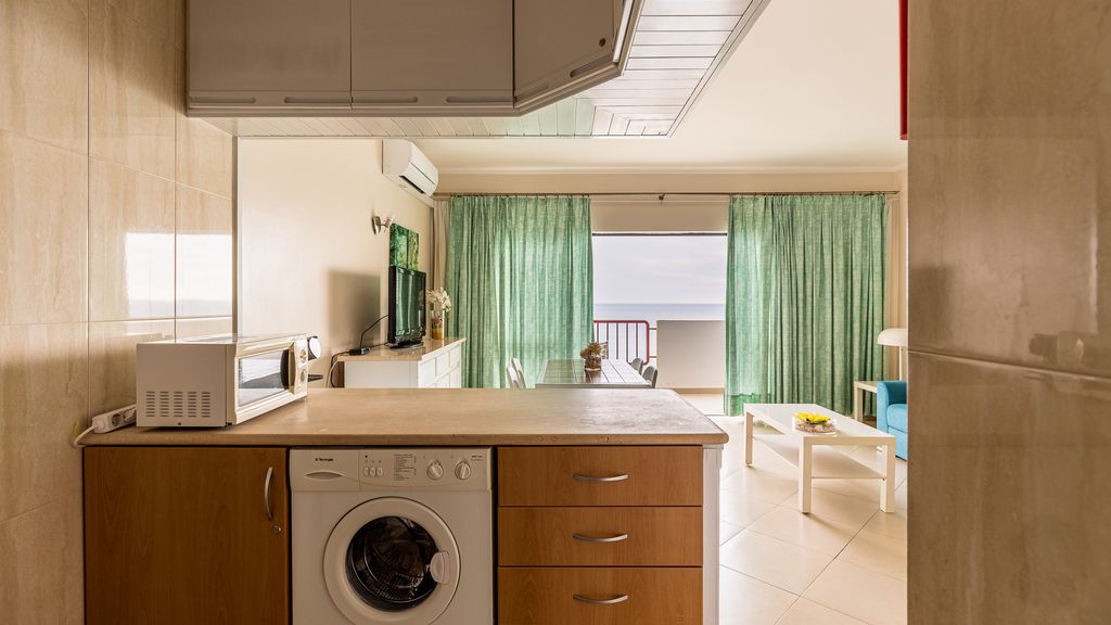 Beachfront 1 BDR Apartment With Pool by LovelyStay